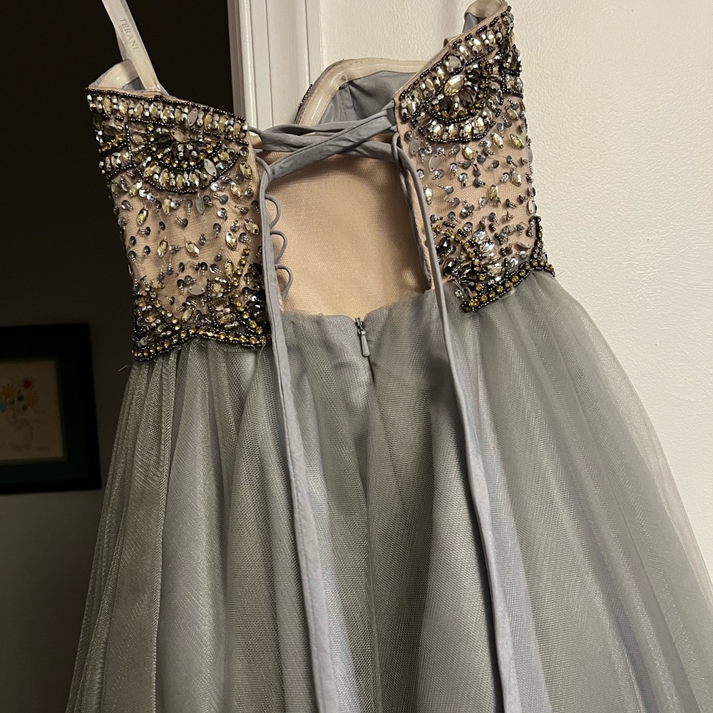 TERANI SHORT PROM DRESS - Picture 3 of 3